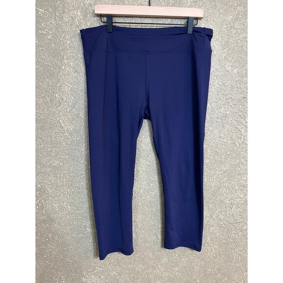 Fabletics Gia Powerlite Capri Cropped Legging Eclipse Purple XL - Picture 5 of 11